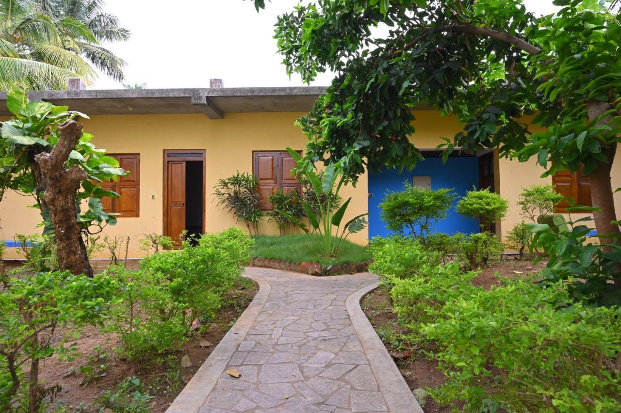 Les Boganveillea Heritage Guest House Auroville Exterior photo
