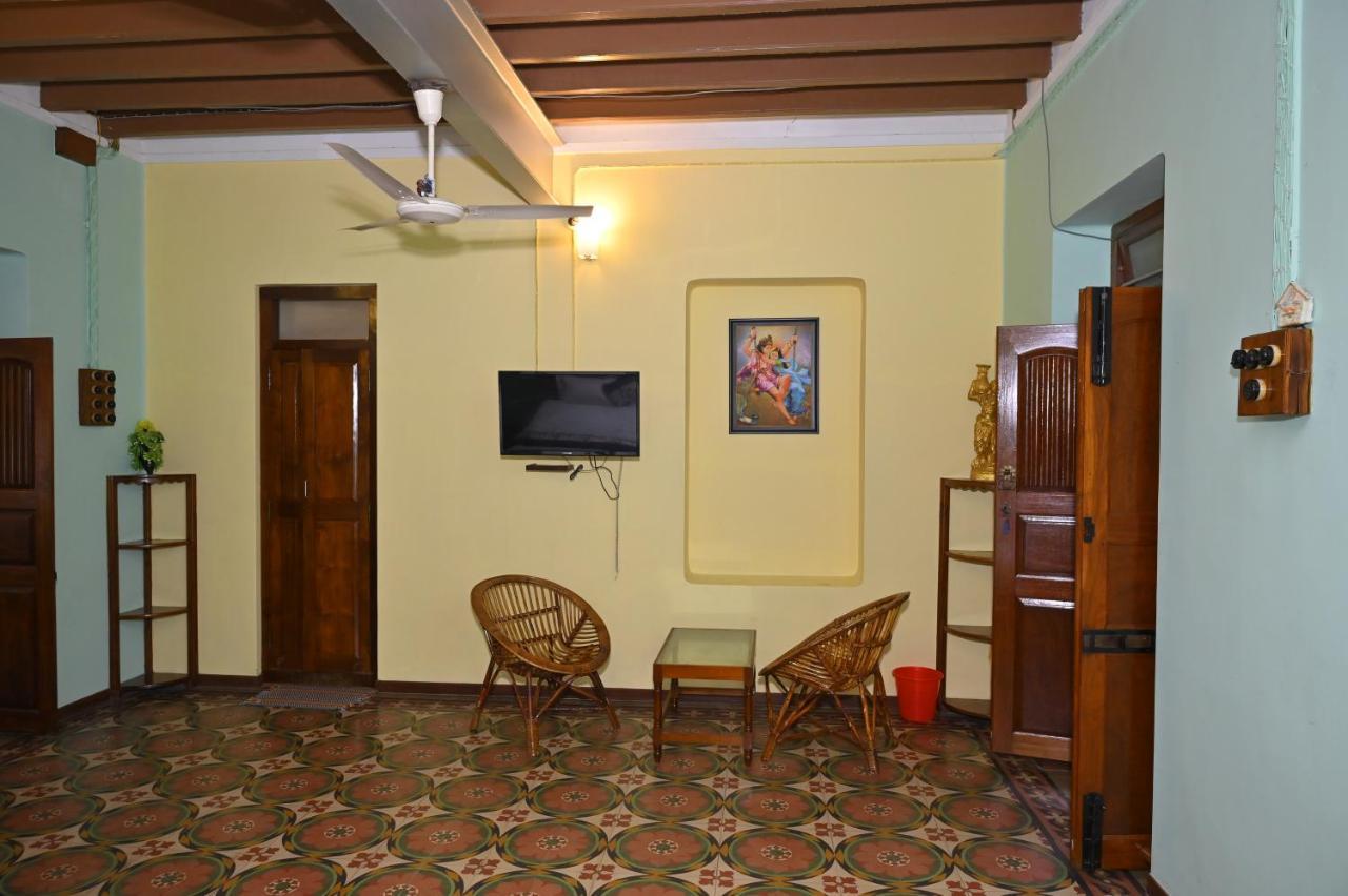 Les Boganveillea Heritage Guest House Auroville Exterior photo