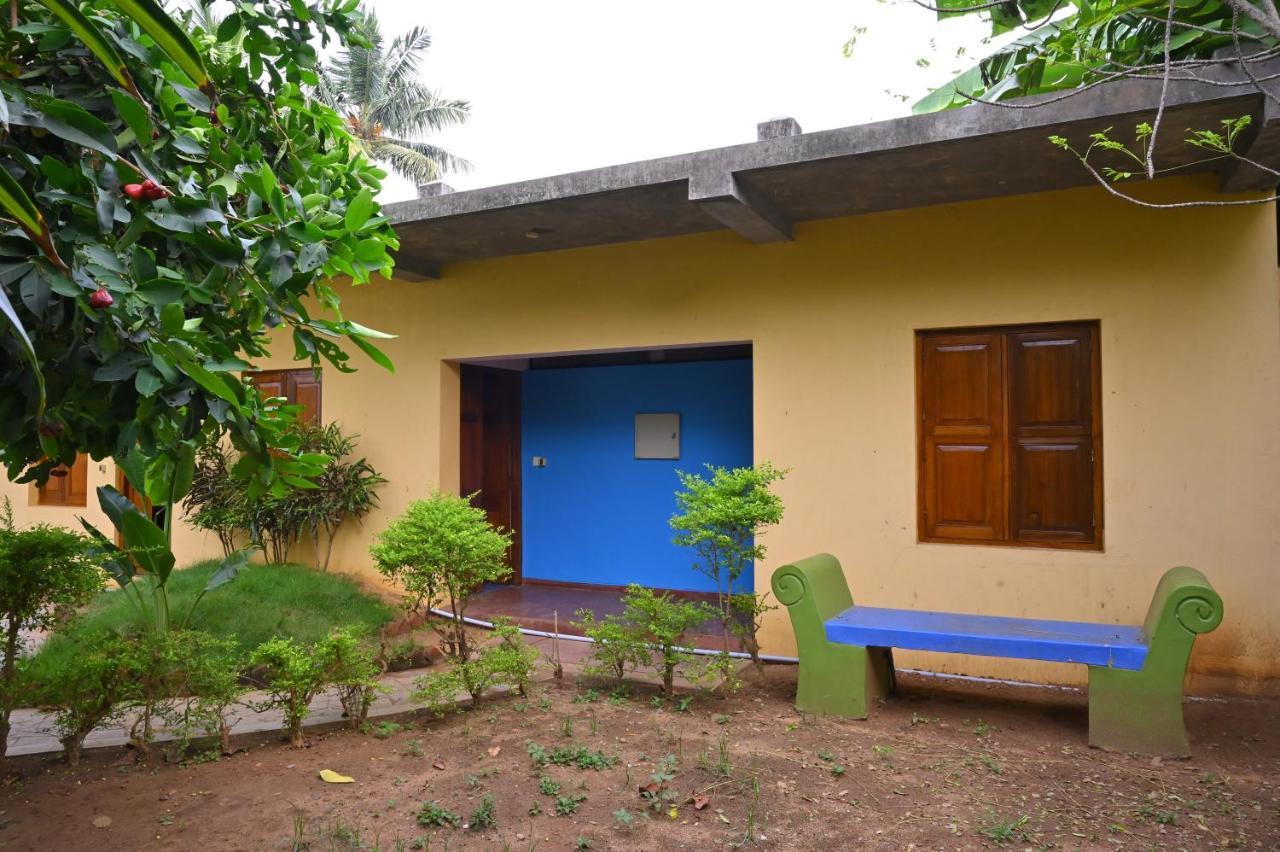 Les Boganveillea Heritage Guest House Auroville Exterior photo