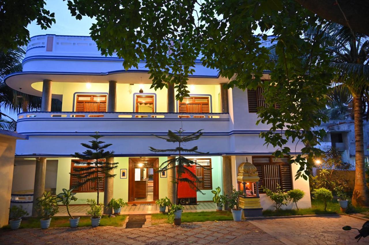 Les Boganveillea Heritage Guest House Auroville Exterior photo